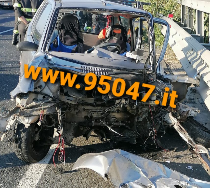 GRAVISSIMO INCIDENTE STRADALE SULLA CATANIA GELA, ALMENO UNA VITTIMA